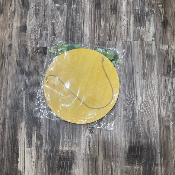 Happy Easter Decor - Picture 2 of 2